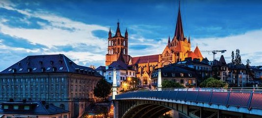 Cathédrale de Lausanne de nuit